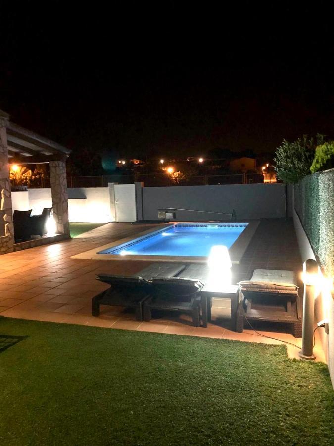 Casa En L Escala Con Piscina Y Wifi Free Villa L' Escala Eksteriør billede