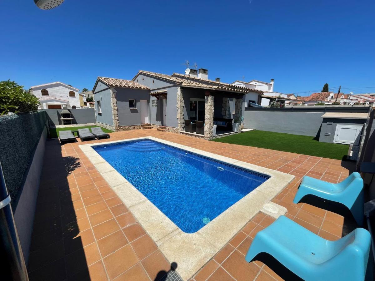 Casa En L Escala Con Piscina Y Wifi Free Villa L' Escala Eksteriør billede