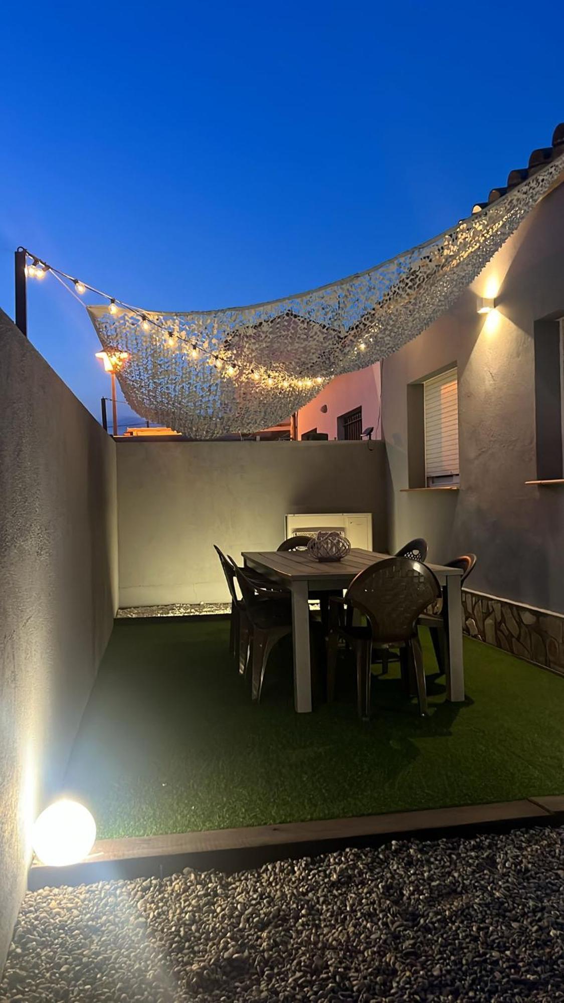 Casa En L Escala Con Piscina Y Wifi Free Villa L' Escala Eksteriør billede